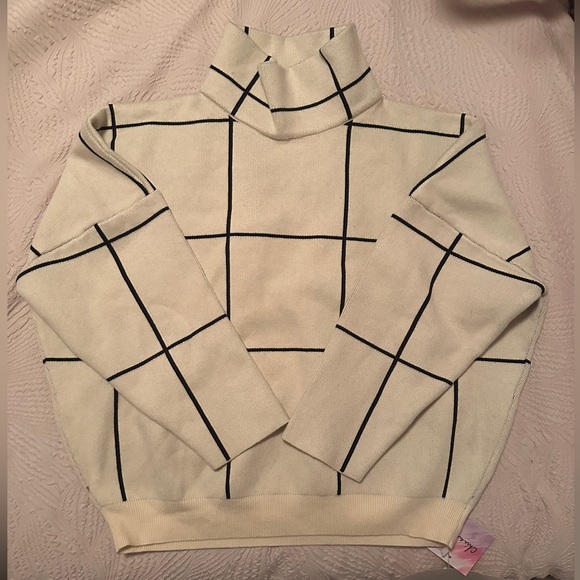 ChicWish sweater size L - Picture 2 of 3